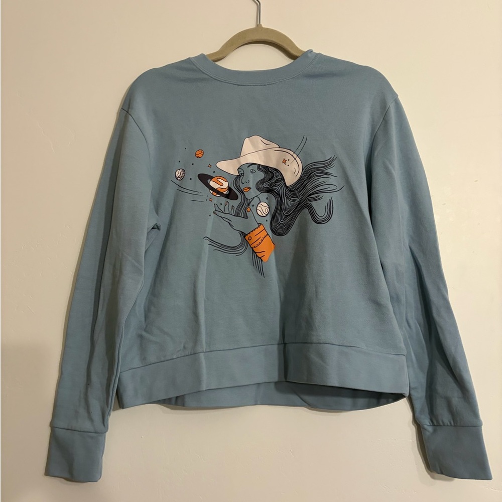 Sendero Cosmic Cowgirl Women's Light Blue Graphic Pullover Sweatshirt Medium
